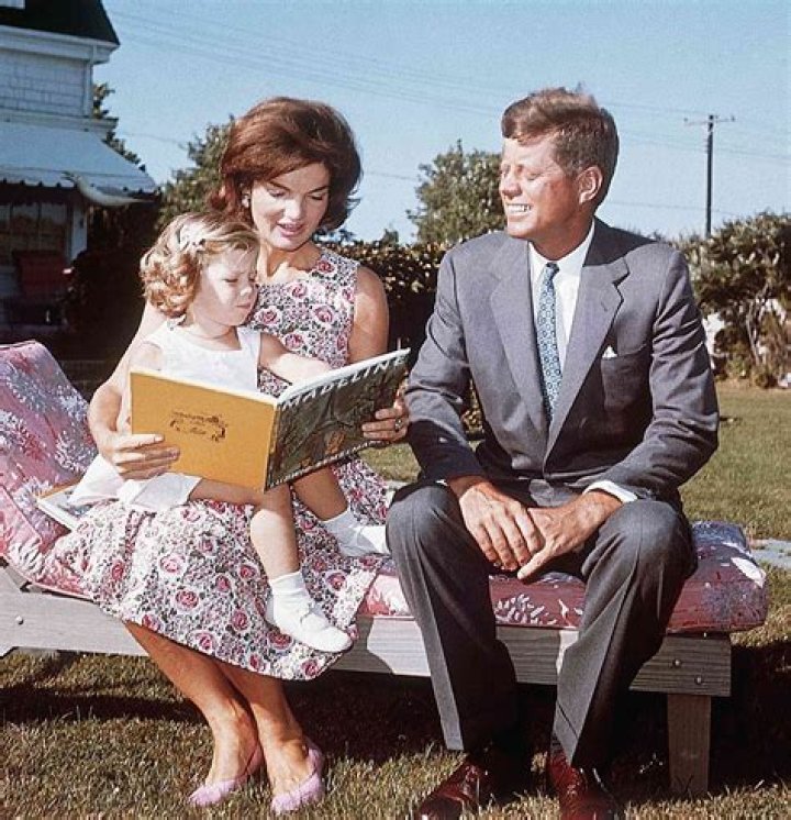 JFK's Wife: The Fascinating Journey of Jackie Kennedy