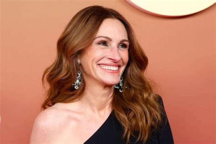 Julia Roberts Net Worth: A Deep Dive into Her Glamorous Career and Financial Empire
