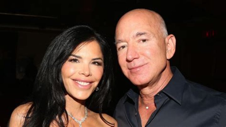 Lauren Sanchez Net Worth: Unveiling the Wealth Behind the Media Mogul